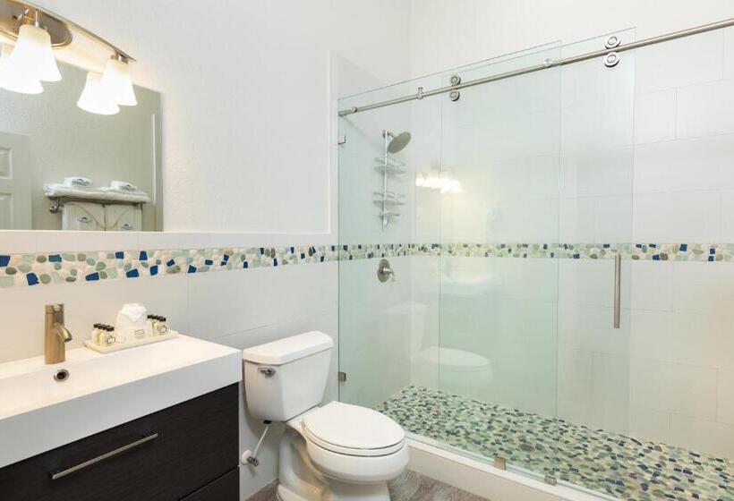 סוויטה נוף לבריכה, Dolphin Point Villas