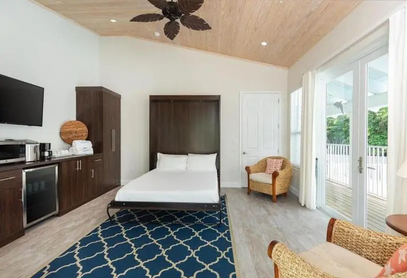 プールビュースイート, Dolphin Point Villas