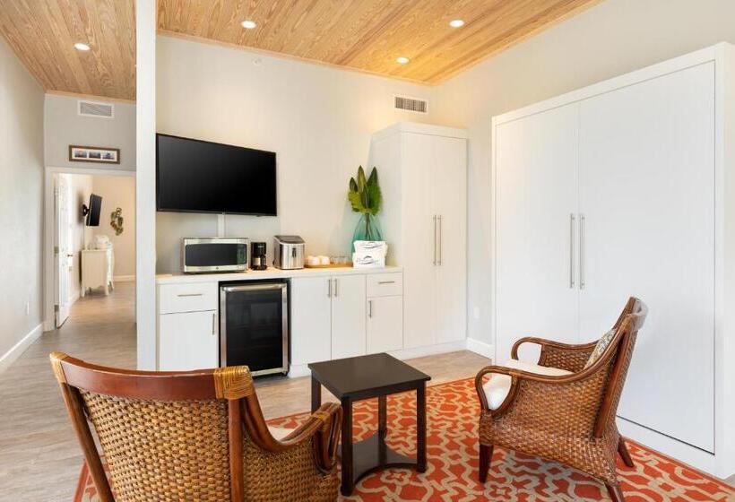 Вилла Deluxe 1 Спальня, Dolphin Point Villas