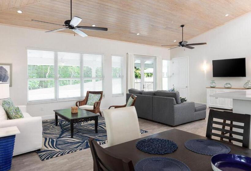 וילה בת חדר שינה 1, Dolphin Point Villas