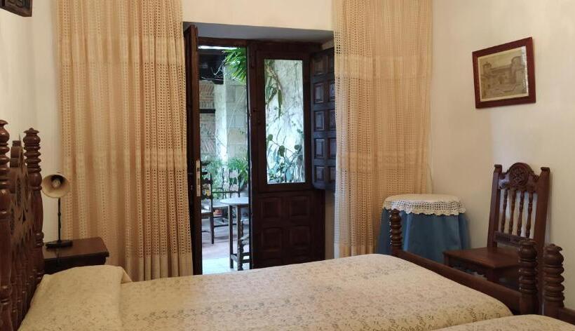 اتاق استاندارد, Hospedaje Octavio