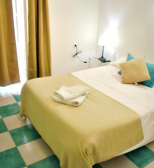 اتاق استاندارد, Spanish Galleon Lodge