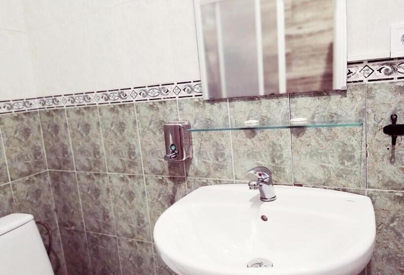 اتاق استاندارد یک نفره, Spanish Galleon Lodge