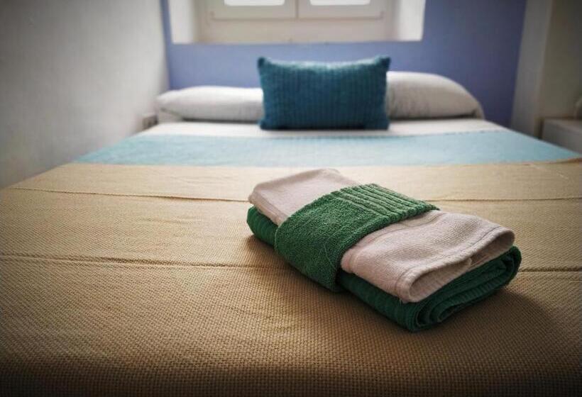 اتاق استاندارد یک نفره, Spanish Galleon Lodge