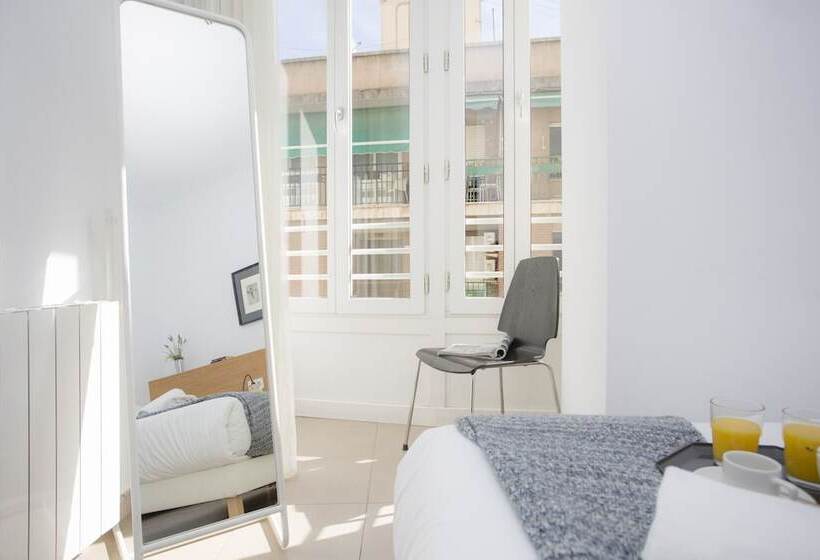 شقة 3 غرف, Singularstays Mar44