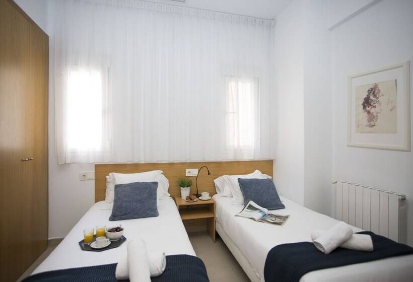 شقة 3 غرف, Singularstays Mar44