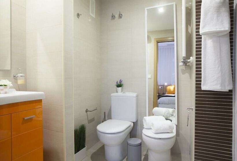 شقة 3 غرف, Singularstays Mar44