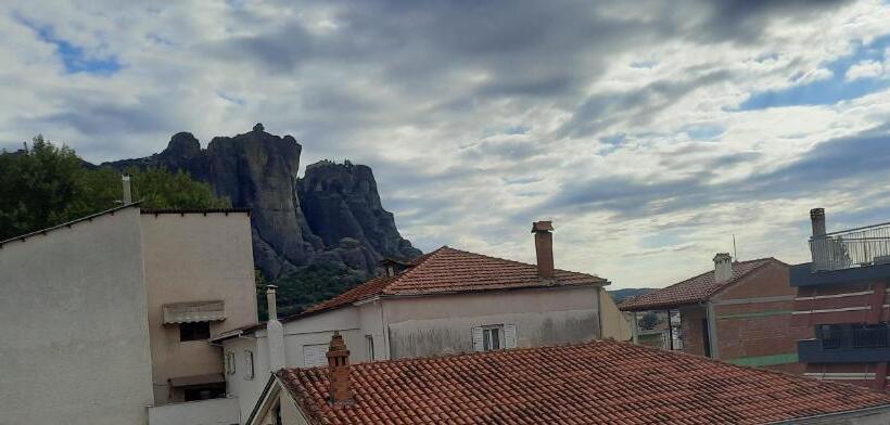 غرفة إقتصادية رباعية, Aeolic Star