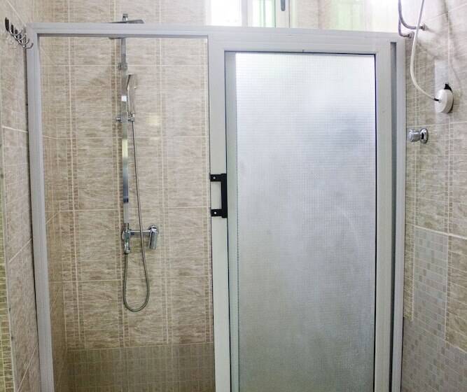 اتاق لوکس, Grand Star