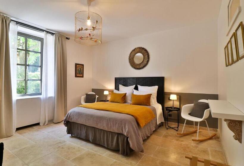 Comfort room with garden view, Mas Château Blanc