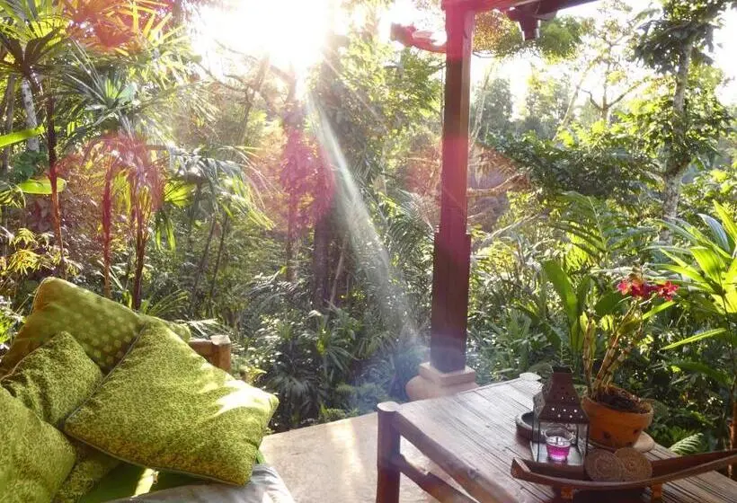 バルコニー付きスタンダードルーム, Sarinbuana Eco Lodge