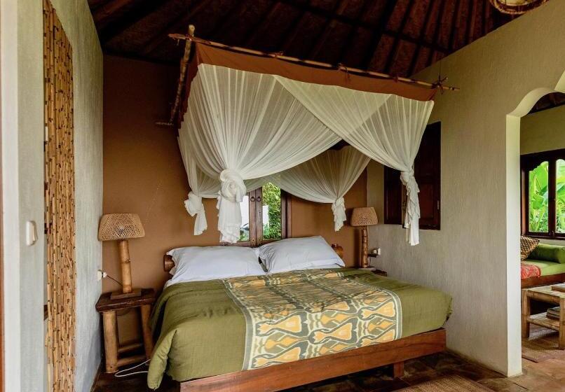 חדר סטנדרט עם מרפסת, Sarinbuana Eco Lodge