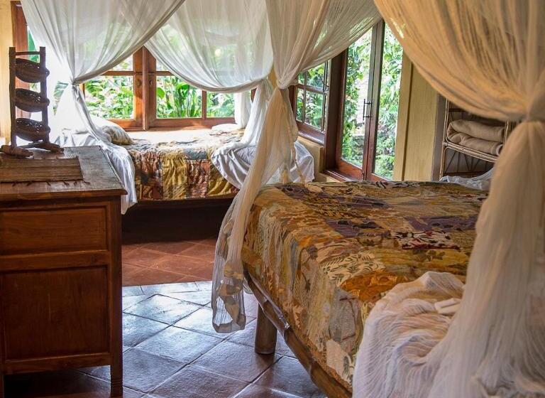 חדר משפחתי דלוקס, Sarinbuana Eco Lodge