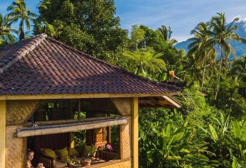 デラックスファミリールーム, Sarinbuana Eco Lodge