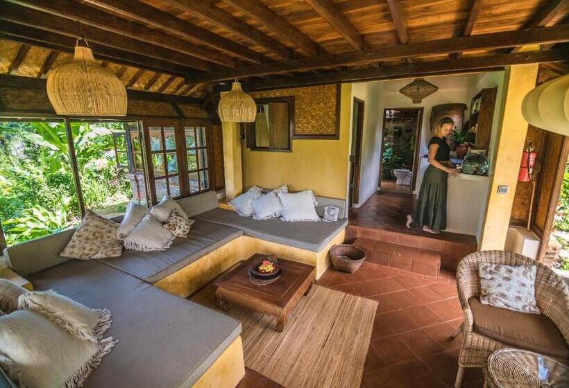 חדר משפחתי דלוקס, Sarinbuana Eco Lodge