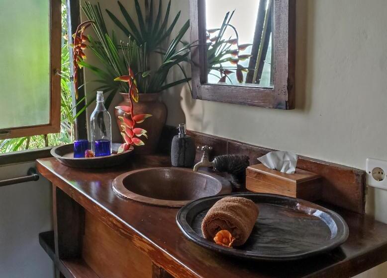 וילת חדר שינה 1, נוף לגינה, Sarinbuana Eco Lodge