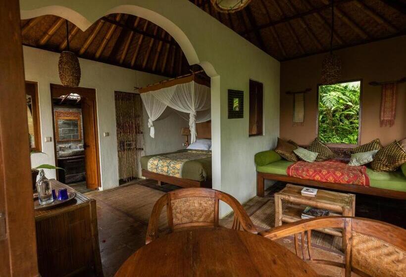 חדר סטנדרט עם מרפסת, Sarinbuana Eco Lodge