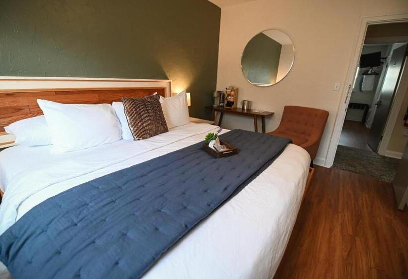 Номер Стандарт, The Lakehouse Inn Geneva