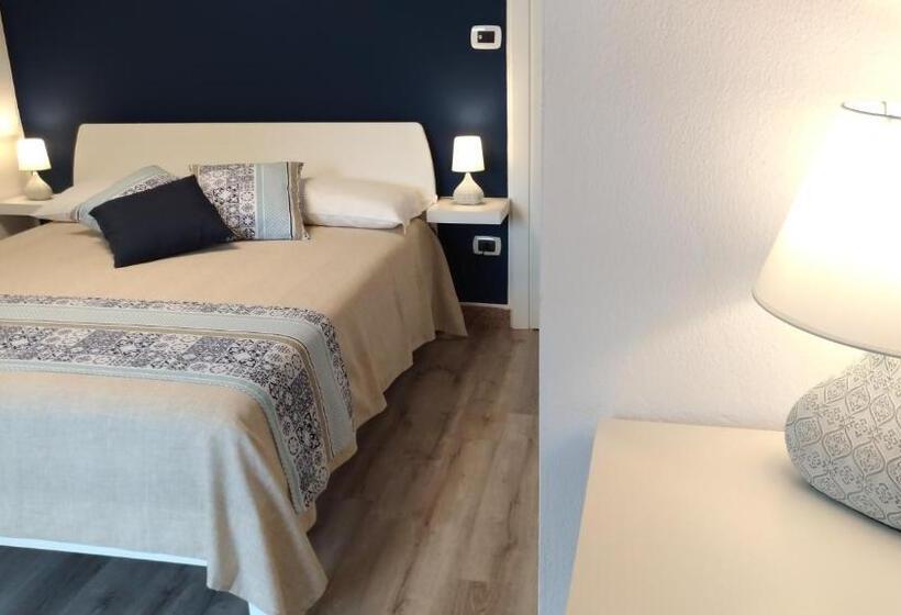 חדר סטנדרט נוף לים עם מרפסת, B&b Micucco