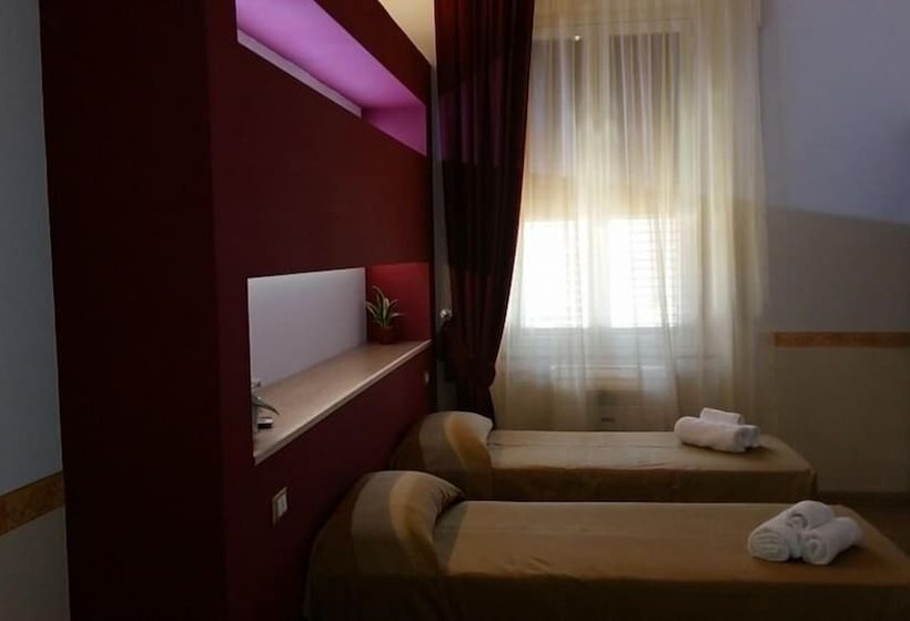 اتاق استاندارد, B&b The Queens