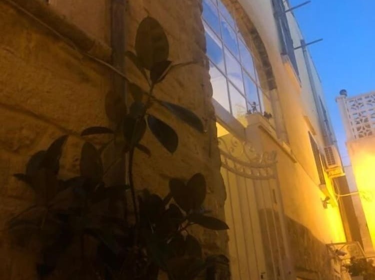 اتاق کلاسیک سه تخته, Blanco B&b  Group