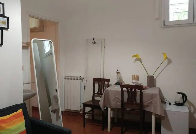 اتاق لوکس, Dreaming Navona Rooms