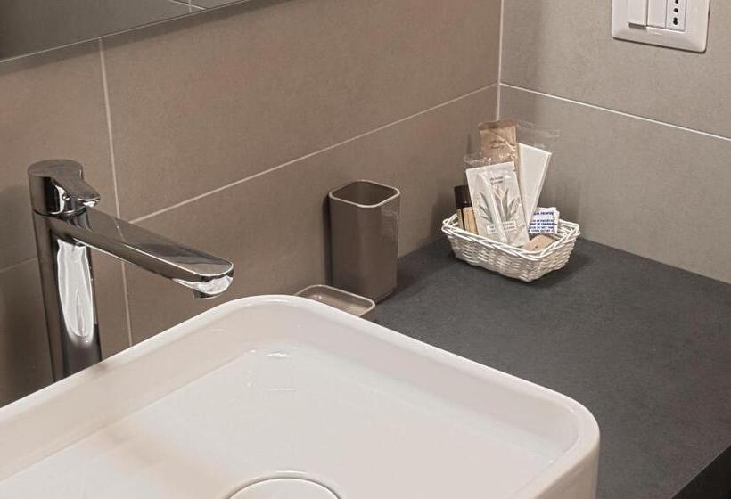 غرفة عائلية, Four Rooms Guesthouse