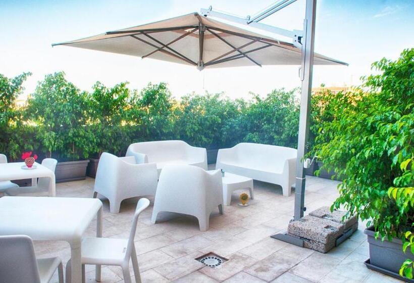 غرفة ديلوكس مزودة بشرفة, Four Rooms Guesthouse