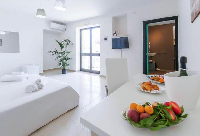 Triple Room Sea View, Lamanna S