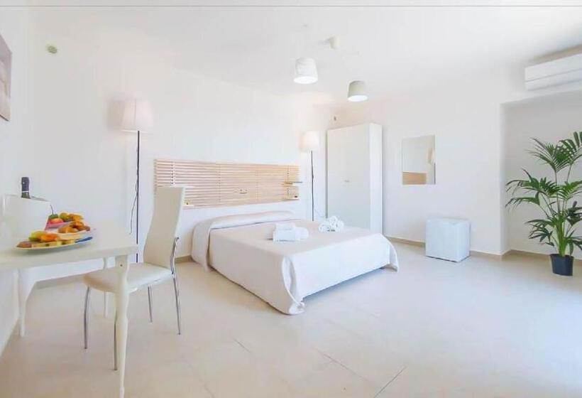 Triple Room Sea View, Lamanna S