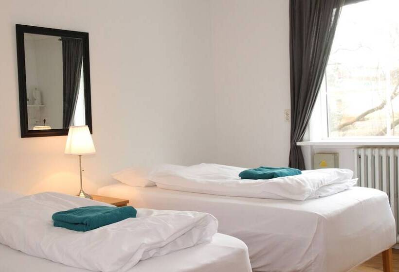 اتاق استاندارد با سرویس بهداشتی مشترک, Olga Guesthouse