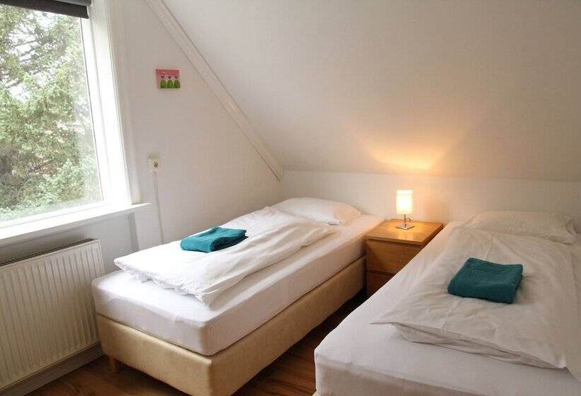 اتاق استاندارد با سرویس بهداشتی مشترک, Olga Guesthouse