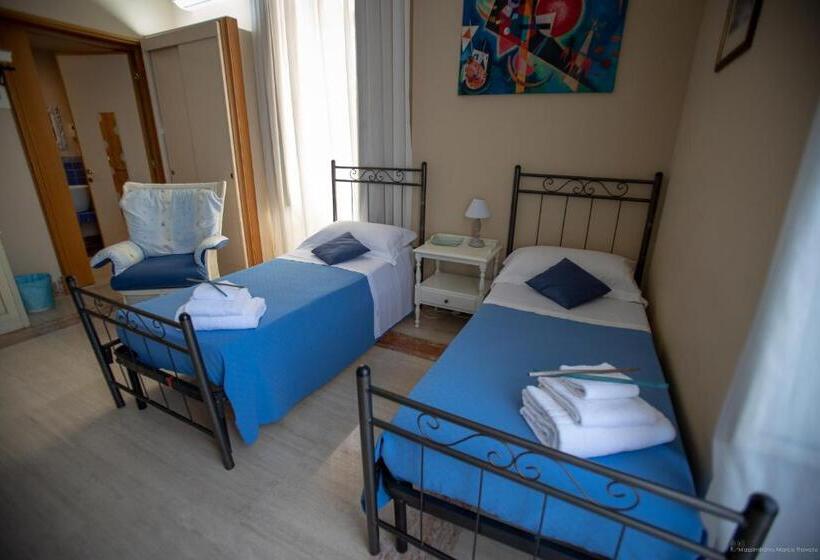 اتاق استاندارد چهار تخته, Sicily Luxury B&b