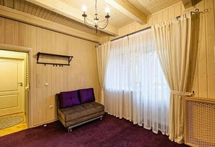 Deluxe Kolmen Hengen Huone, ольга готель спа