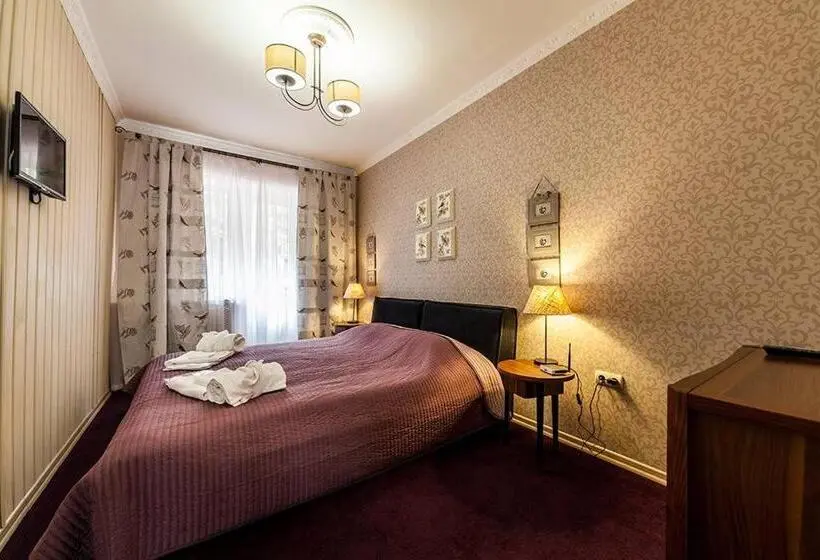 Deluxe Neljän Hengen Huone, ольга готель спа