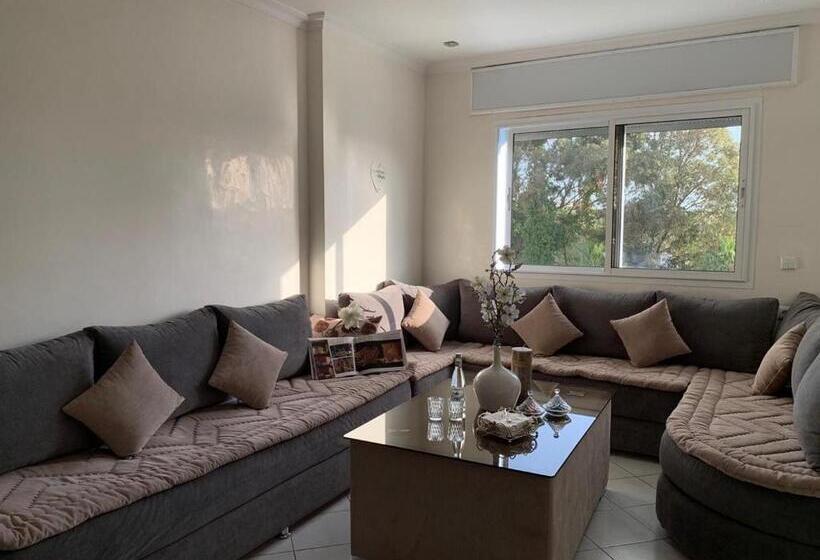 شقة غرفة واحدة, Appart Hotel Monaco