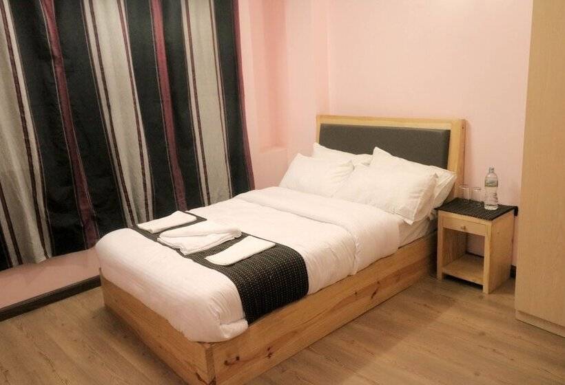 اتاق استاندارد, Easy Homes