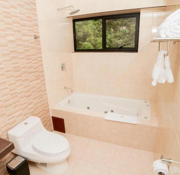 주니어 스위트, Golden Sunrise Machupicchu