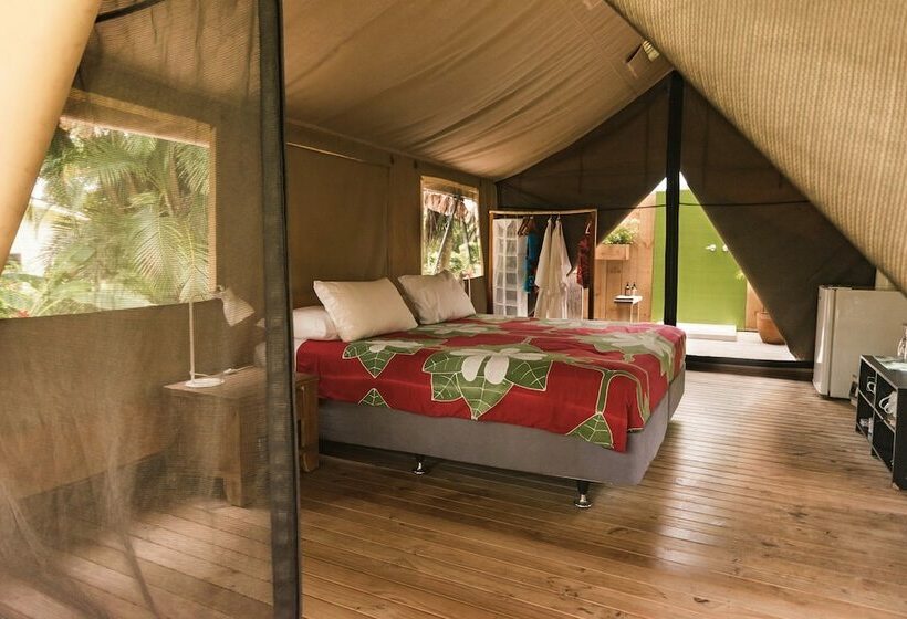 چادر با خدمات رفاهی لوکس, Ikurangi Eco Retreat