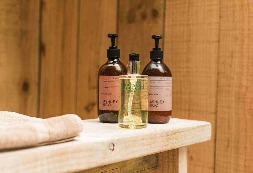 چادر با خدمات رفاهی لوکس, Ikurangi Eco Retreat