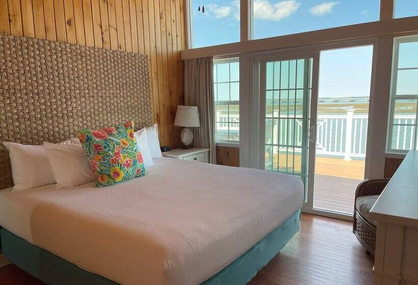 Talo 2 Makuuhuonetta, Key West Cottages