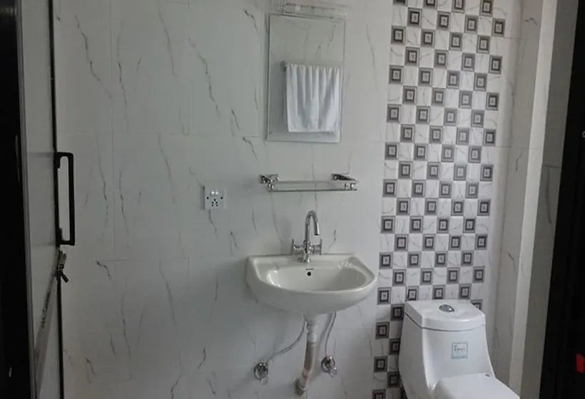 اتاق استاندارد سه نفره, Thamel Backpackers Home