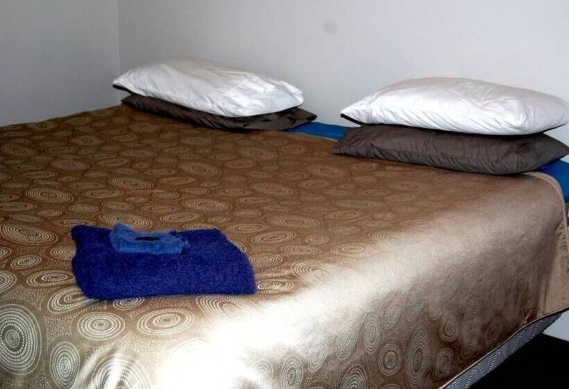 キングサイズベッドのスタンダードルーム, The Blue Pub