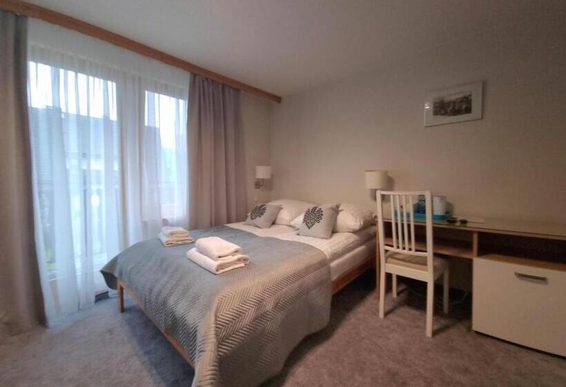 Трехместный Номер Стандарт с Балконом, Willa Antałówka