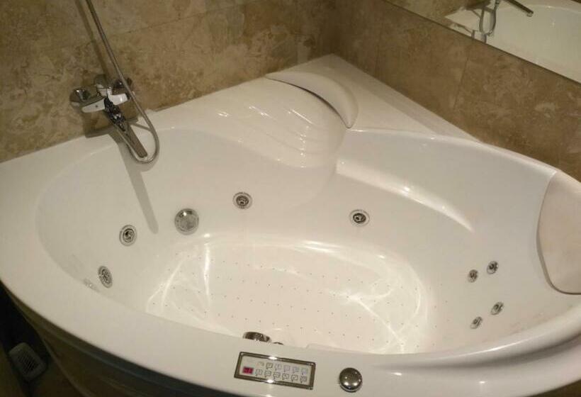 Апартаменты Deluxe 1 Спальня, Spa Hotel Gloria