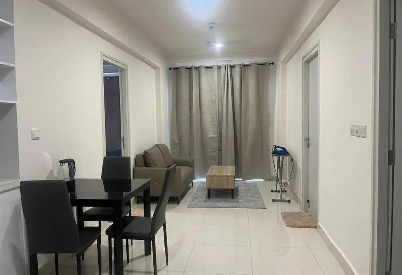 اتاق لوکس, Skyside Inn