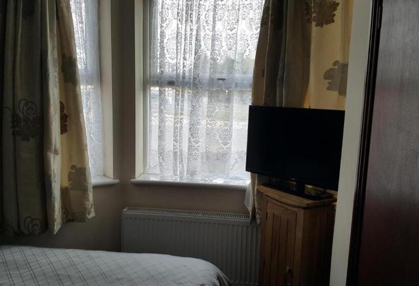 Номер Стандарт, Airport Guest House