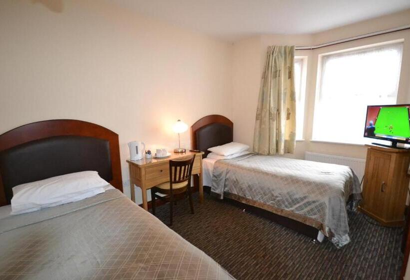 Номер Стандарт, Airport Guest House