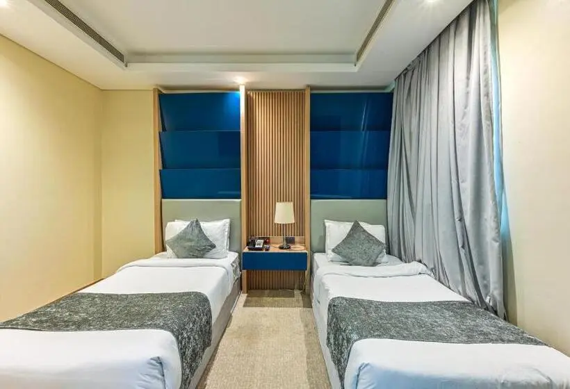 اتاق استاندارد سه نفره, Al Mansour Suites