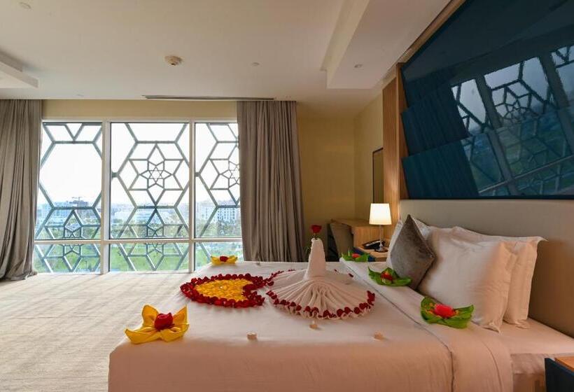 استودیو استاندارد با چشم‌انداز باغ, Al Mansour Suites